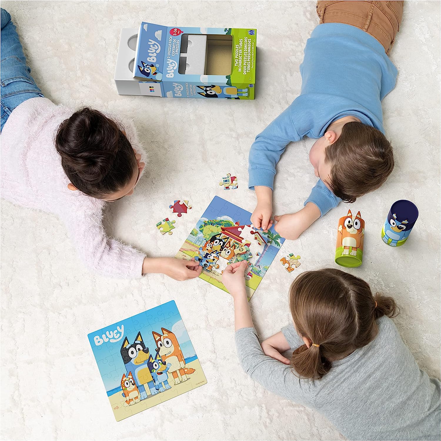 ジグソーパズル 海外製 アメリカ 【送料無料】Bluey, 36 Piece Jigsaw Puzzle Two Pack Toy Gift Set with Easy to Store Tube Packaging, for Kids Aged 3 and upジグソーパズル 海外製 アメリカ
