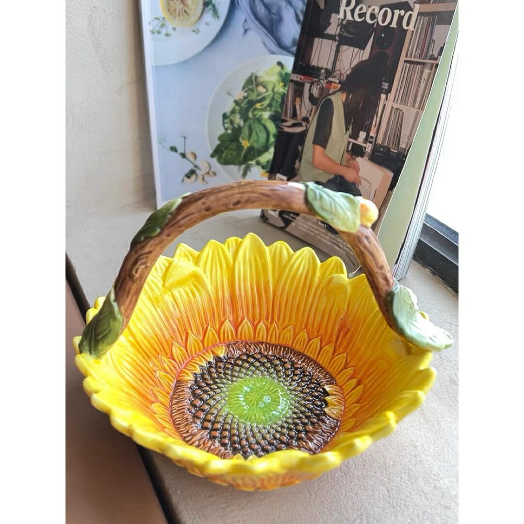 可愛いヒマワリお皿　果物皿 プレート 食器 花　陶器
