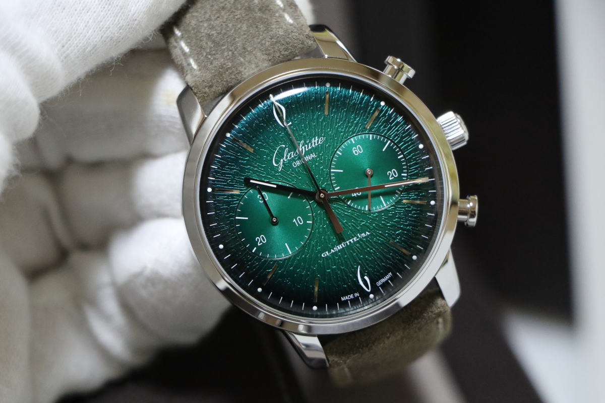 売切 希少 グレースファブリオ 3300 クロノグラフ 自動巻 黒文字盤 (12 グレースファブリオ MFS 04-CDD クロノグラフ送料