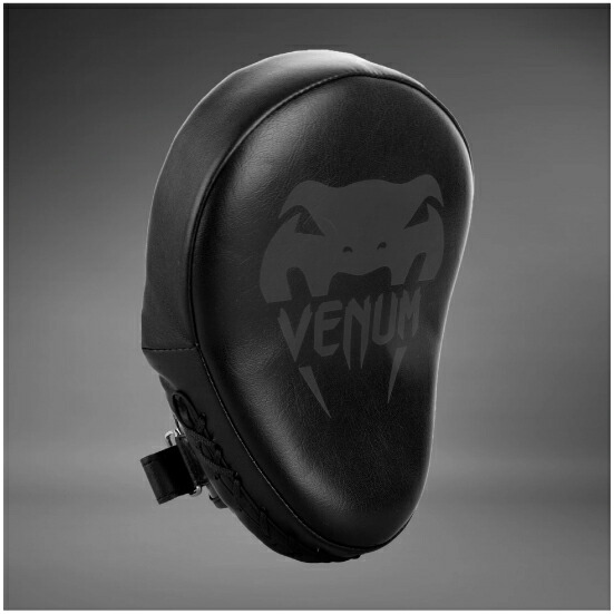 VENUM ヴェナム LIGHT 興味の中心グローヴ - 黒いこと／黒いこと（有りの実） ベナム VENUM-1119-114 格闘技 キックボクシング 取り入れる