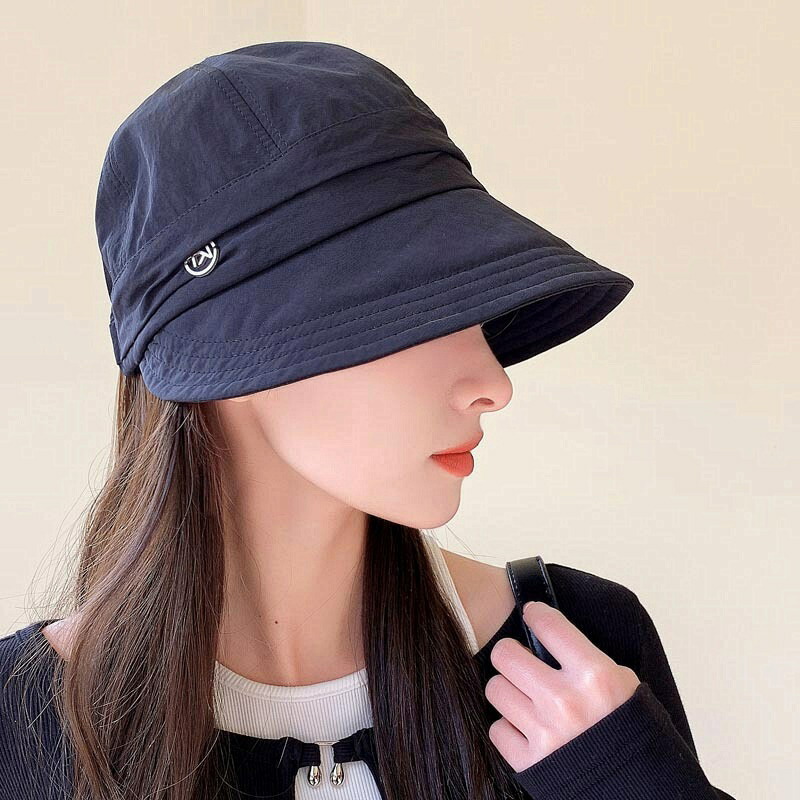 本日のみ値下げ。美品　シャネル　帽子　ネイビー　ヴィンテージ　女優帽 本日のみ値下げ。美品シャネル帽子ネイビーヴィンテージ女優帽