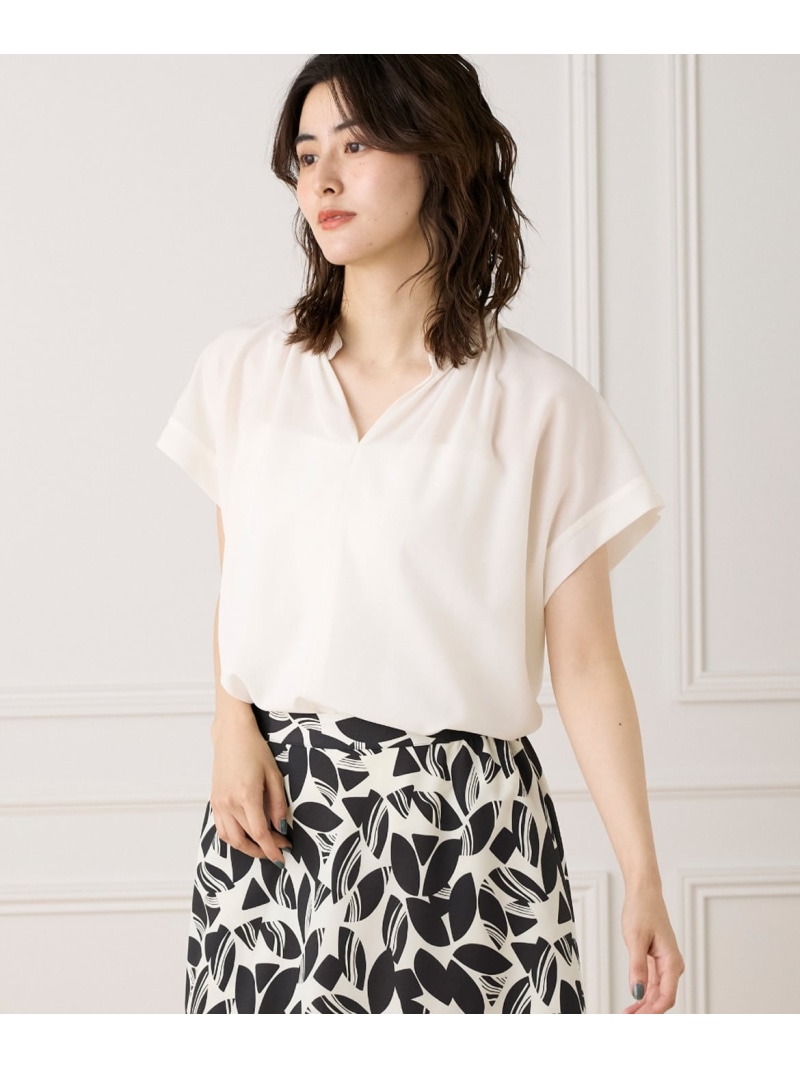 【SALE／50%OFF】キーネックブラウス INED イネド トップス シャツ・ブラウス ホワイト ブルー【RBA_E】【送料無料】[ Fashion]