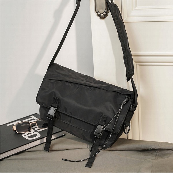 楽天市場】YNOT Junction Small ワイノット メッセンジャー