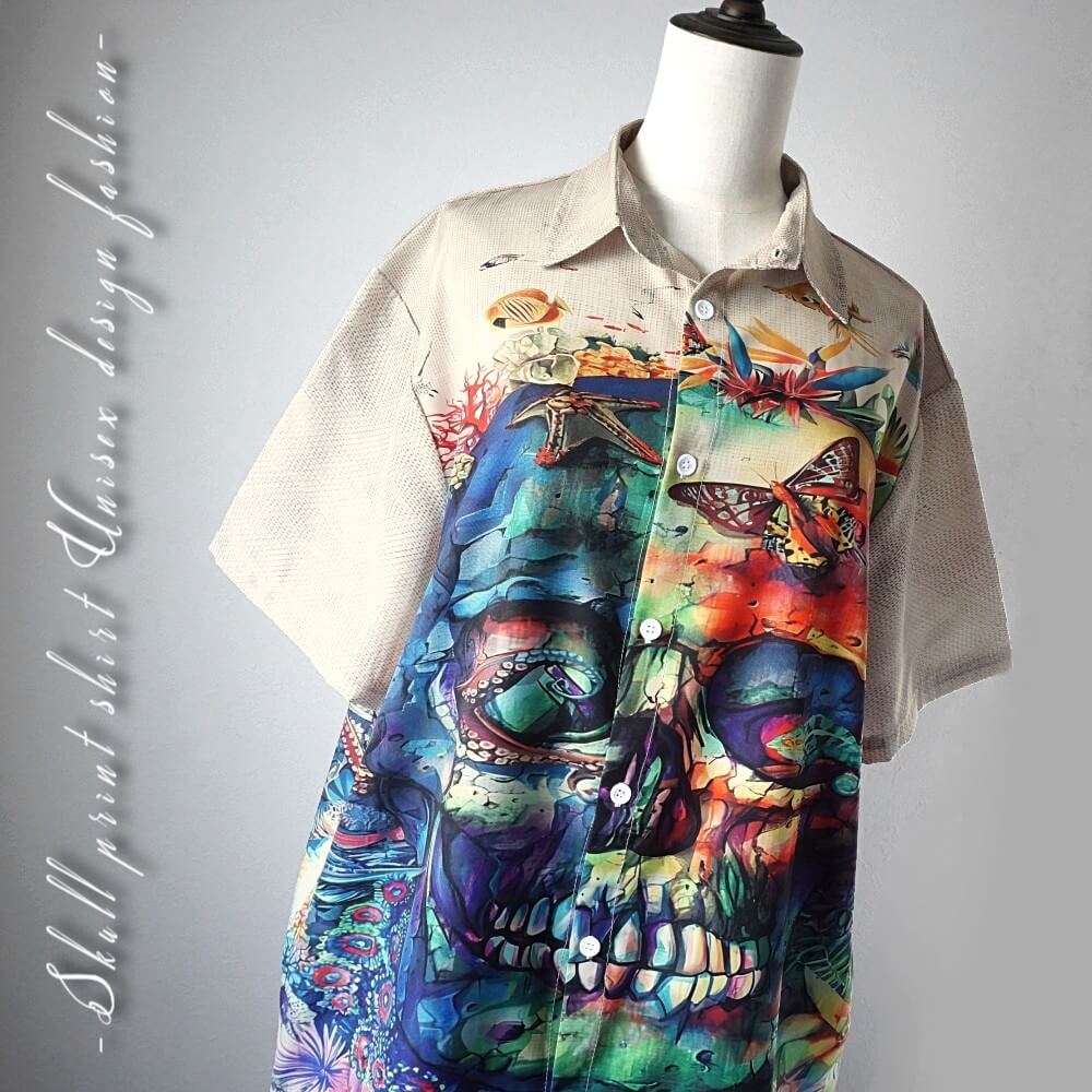 【ビラボング】半袖 Tシャツ カットソー ドクロ ペイント 総柄 派手 Mサイズ ブルー 青（柄スカル）（Tシャツ・カットソー｜トップス