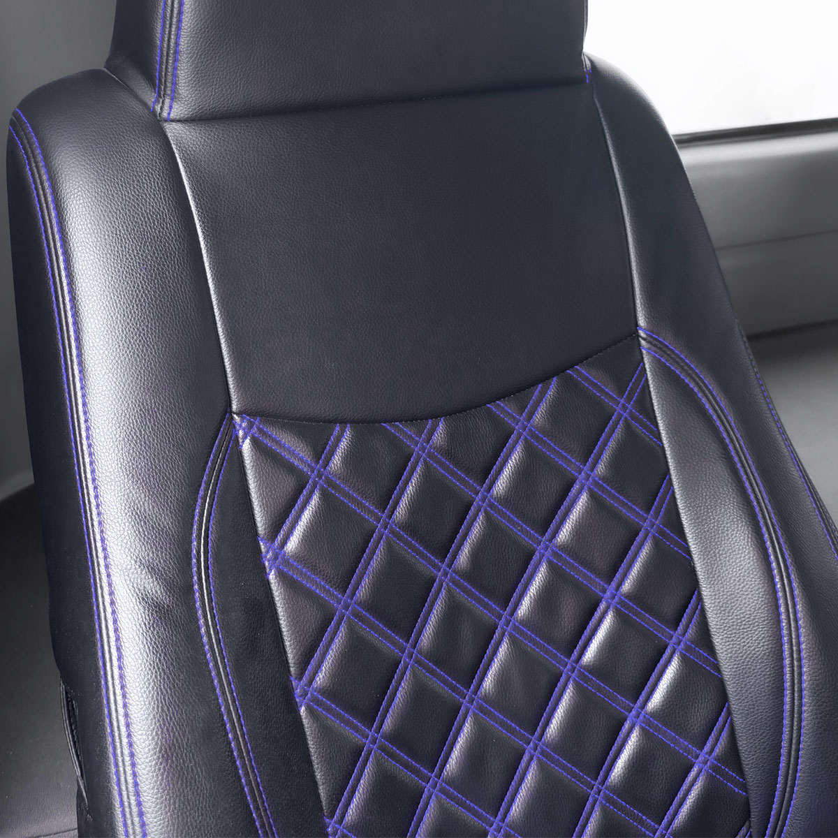 スーパーキャリイ キャリィ シートカバー ブルーステッチ 運転席側 助手席側 左右セット ブラックレザー キルト カスタム おしゃれ 農作業 汚れ防止 滑り防止 滑り止め スズキ キャリー DA16 DA16T ブルー 青|ショップOREZ
