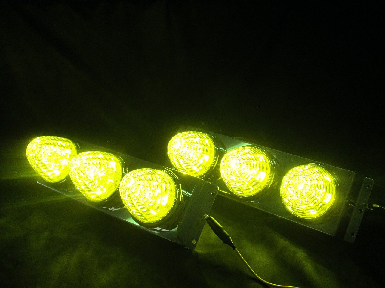 激光 LEDクリスタルハイパワーマーカー☆3連 車高灯☆イエロー/イエロー(黄/黄)☆2個セット|ショップ横浜