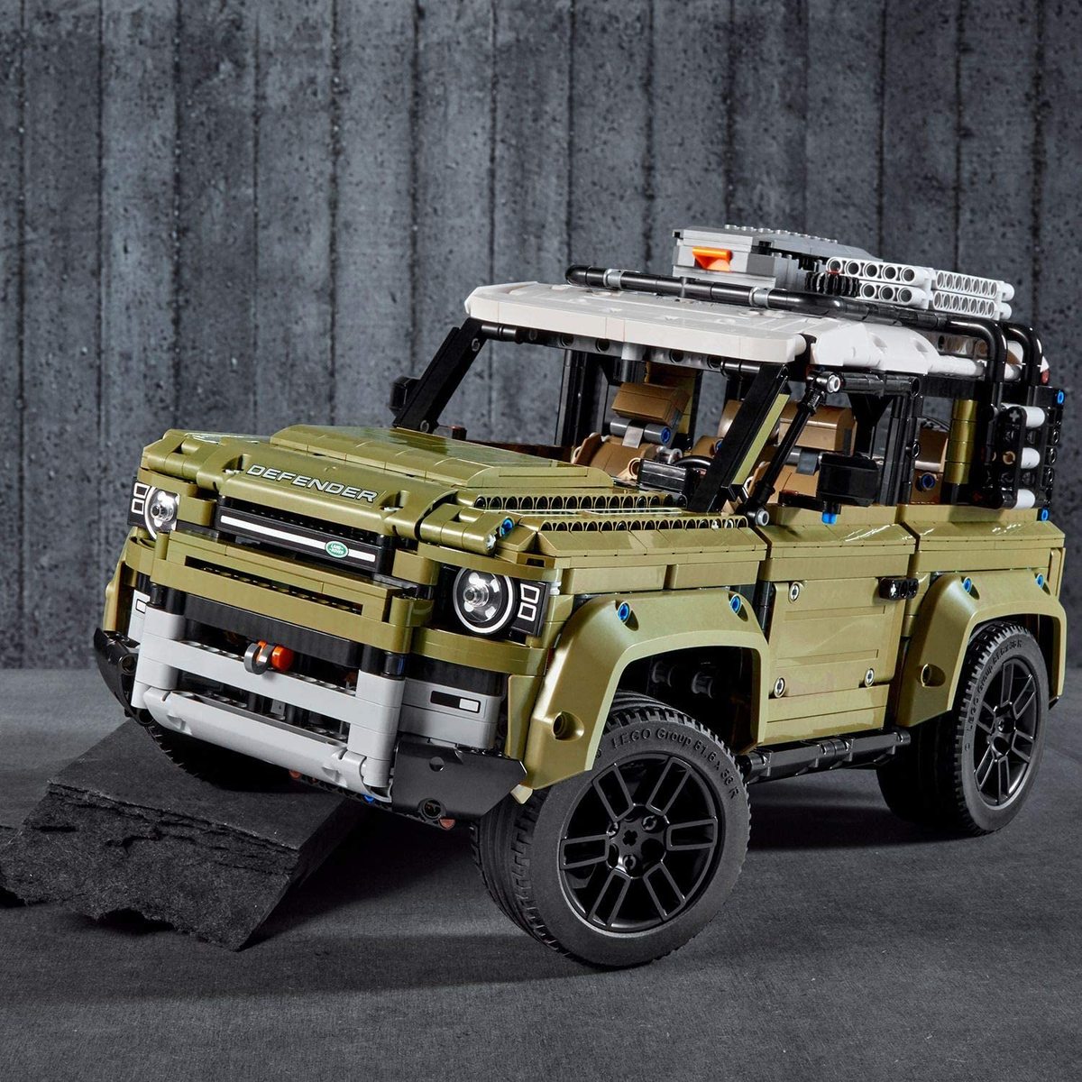 lego technic land rover defender 42110