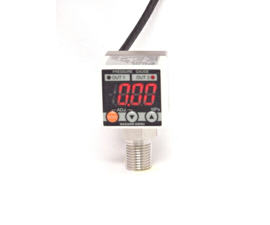 長野計器 小形デジタル圧力計 アナログ出力1～5V DC -100～500kPa 検査証明書付 1個 GC31-174