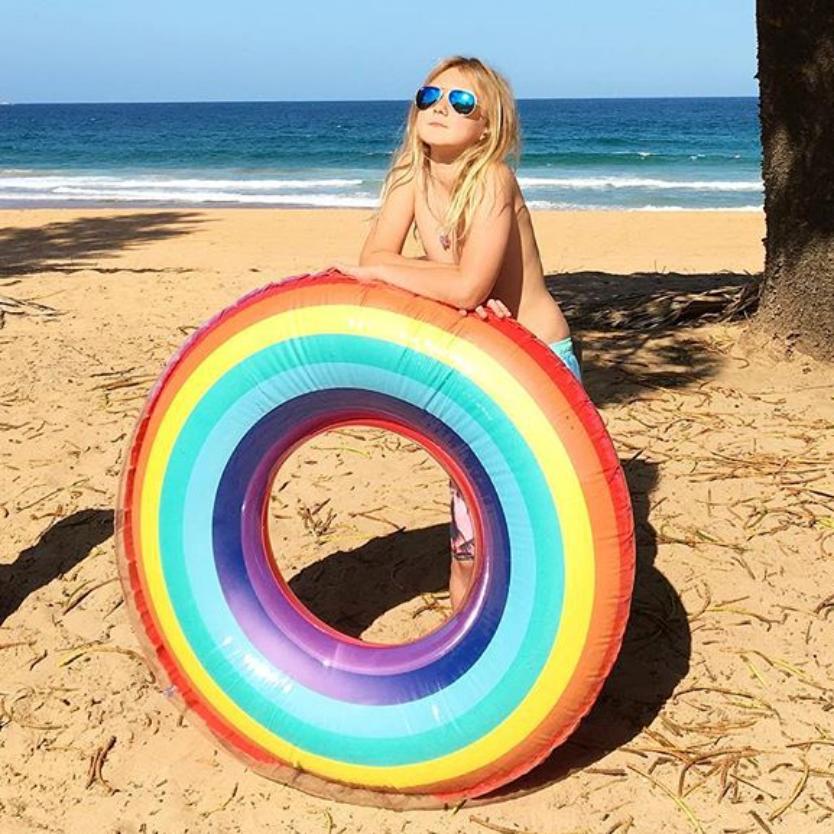 驚きの安さ Partylife 浮き輪 プール フロート虹 雲 夏 ビーチ 海水浴 水泳 子供 おもちゃ インスタ おしゃれ クライマックスセール Ballonsdeprestige Fr