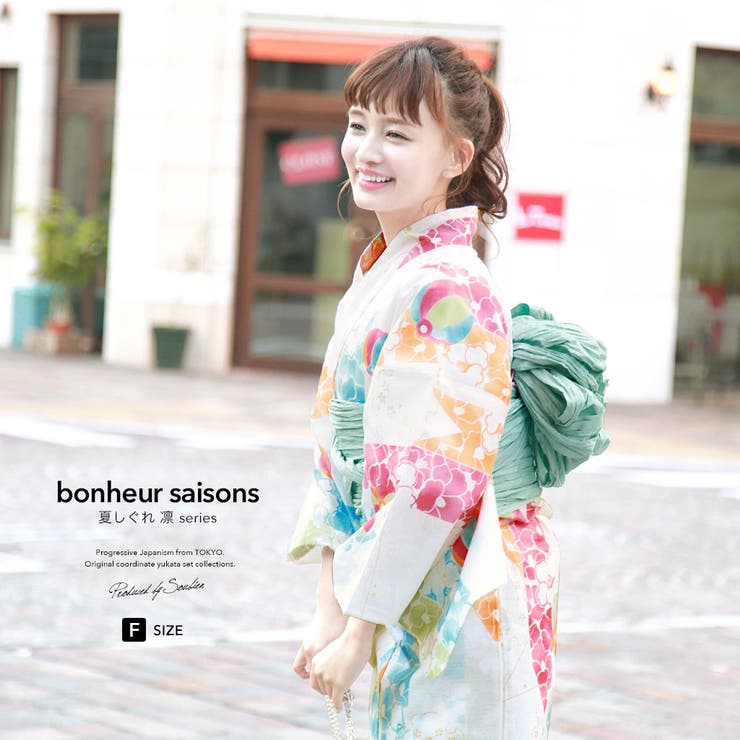 【10％OFFクーポン！7/26(日)1:59まで】SOUBIEN 浴衣　3点セット（浴衣/兵児帯/下駄）　bonheur saisons　白系　カラフル　橙色　赤　水色　緑　雪輪　椿　紙風船　ラメ　綿　紅梅織　夏祭り　花火大会　浴衣セット　ゆかた　女性｜SHOPLIST