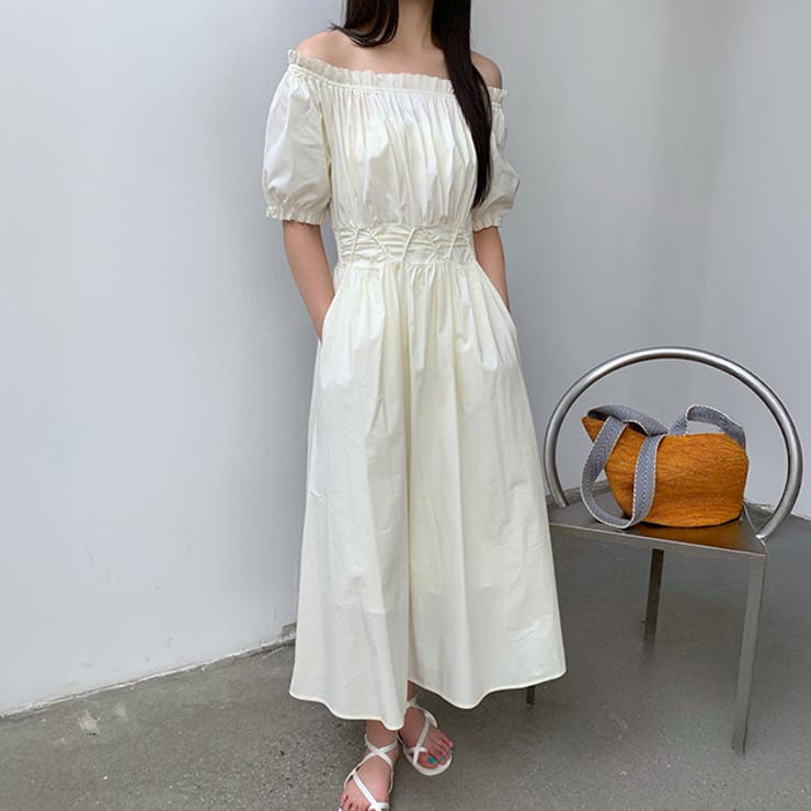 スピード競技レディース フラウンス ギャザー オフショル パフ捩り ロング 衣装 半袖 夏 夏時 レディース 成人女性 無地 単色 一色つや パフ袖 ぽわん袖 ロング丈 表現スタイル引き上げる 肌見せ フェミニ