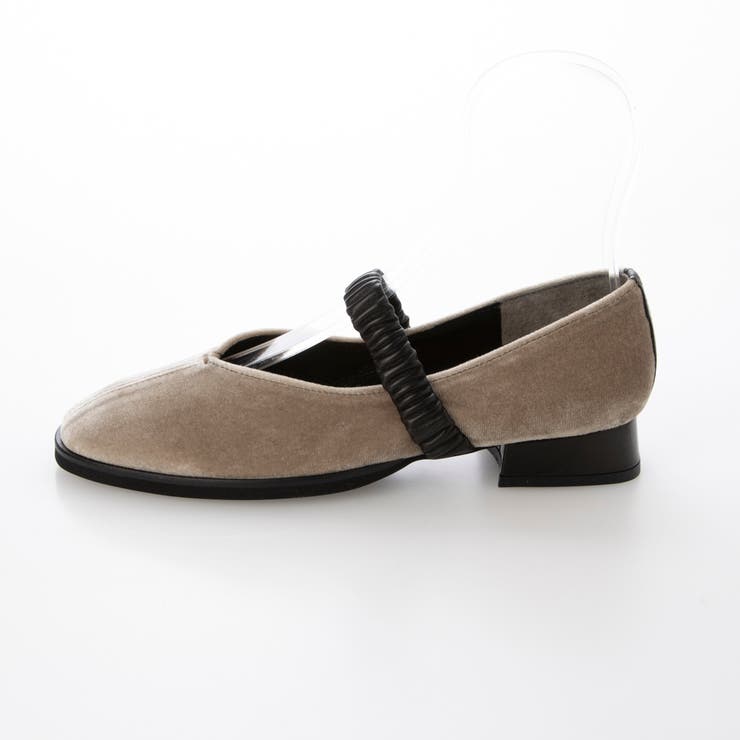 【10%OFFクーポン!7/26(日)1:59まで】Mode et Jacomo×ing Vカットシャーリングストラップフラットシューズ シューズ・靴|SHOPLIST