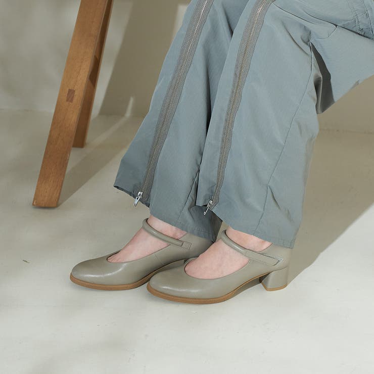 Mode et Jacomo×ing ラウンドトゥストラップパンプス シューズ・靴