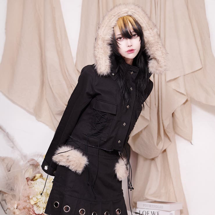 【10％OFFクーポン券！6/11(木)1:59まで】ililil ililil【イルイルイル】Ainsel cropped jacket/全2色ボンネット上衣 毛革上衣 クロップドジャケット 上衣 量産型 メンヘラ 病みかわ 仕掛地雷系 原宿系