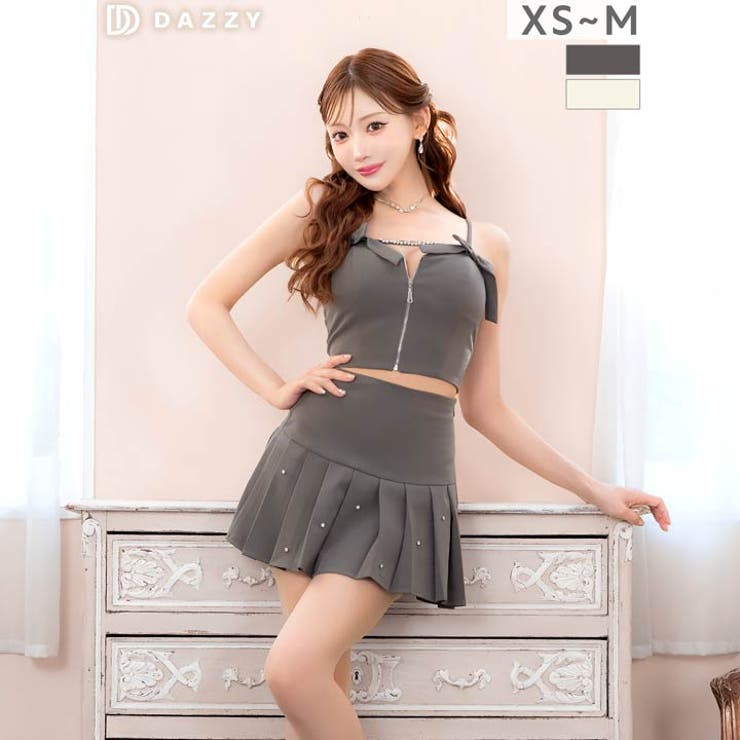 【10％OFFクーポン券！5/16(土)1:59まで】Dazzy [またの日花キララ着付ける]キャミソール前胸部ジップビジューリボンプリーツA伝達ルートミニ丈セットアップ[XS~M/3大いさ詳しく述べる] 衣裳・お召しもの ドレス-レディースファッション