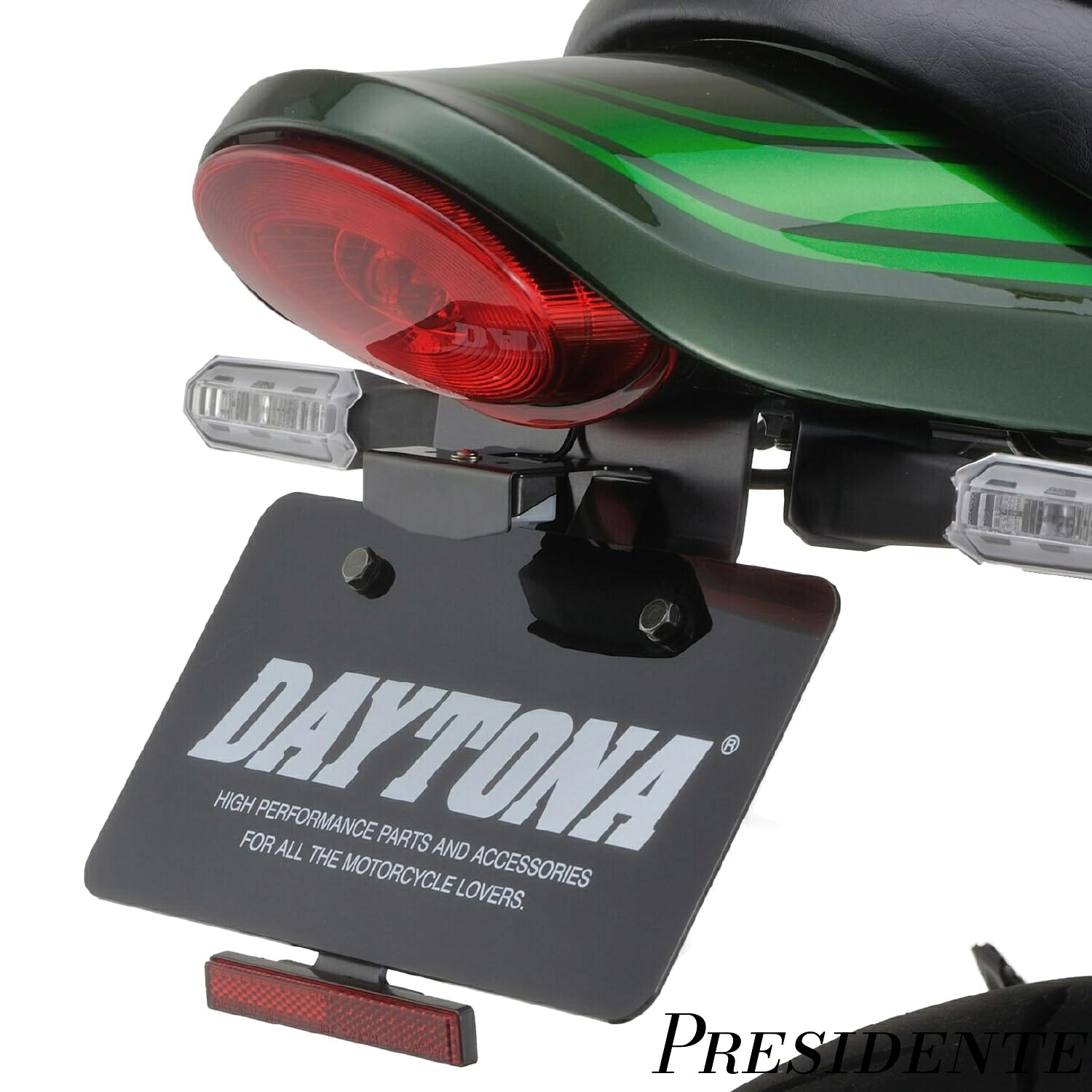 【まとめ買いで最大500円OFFクーポン!】【送料無料】Z900RS/CAFE(18-24)専用 フェンダーレス LEDナンバー灯&リフレクター&ウインカーステー付属 新保安基準適合 LEDフェンダーレスキット 98049