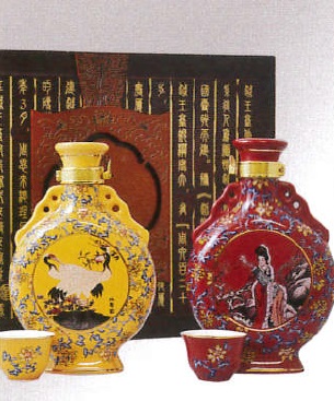 楽天市場】越王台陳年 30年 花彫酒 (壷) 600ml 15度 茶碗2脚付