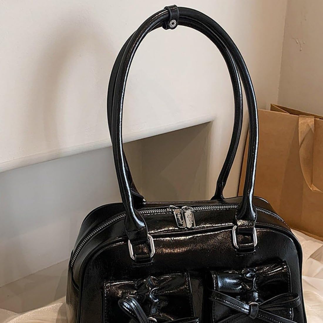 ハンドバッグ かわいい トレンディ ちょう結び ショルダーバッグ 脇下バッグ クラッチ バッグ 女性用 puレザー 財布