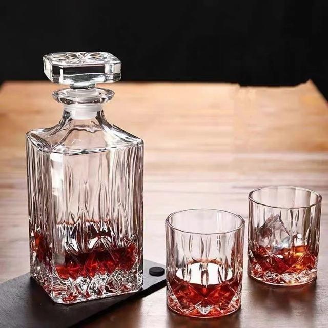 CROWN VINE クリスタルボトルセット crownvine japan オンラインショップ - クリスタルボトルを 使用