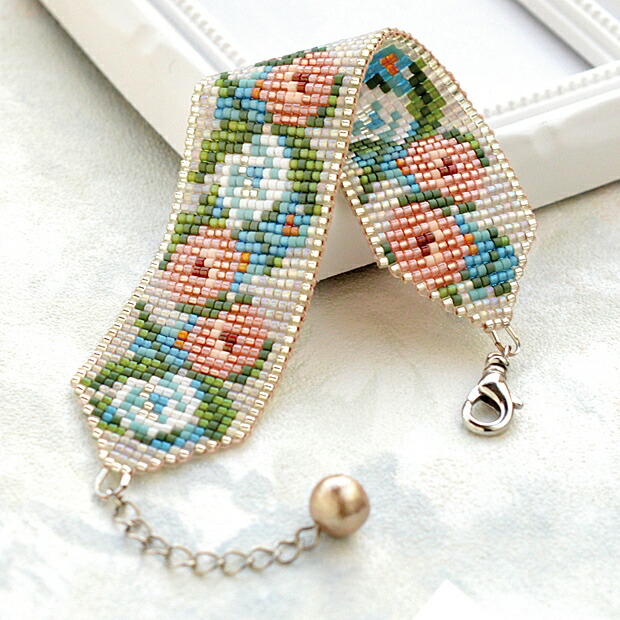 デリカビーズ　フリンジ　バッグ　ハンドメイド　シルバー デリカビーズ フリンジ バッグ ハンドメイド② デリカビーズ