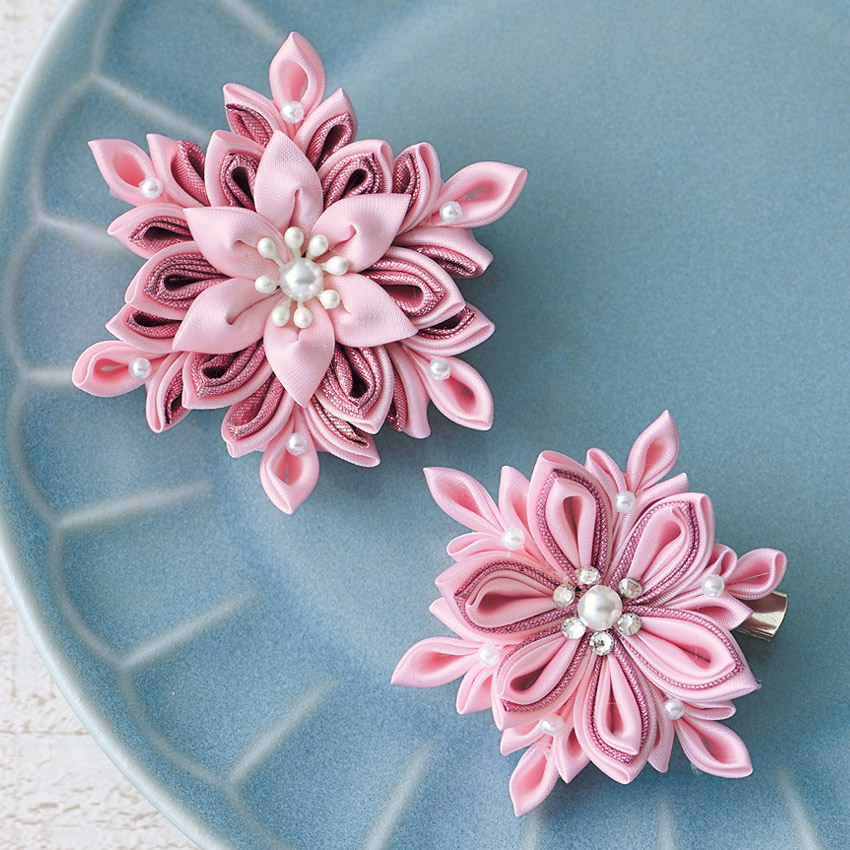 楽天市場】京ちりめん つまみ細工 花束のブローチ ピンク 【メール便可