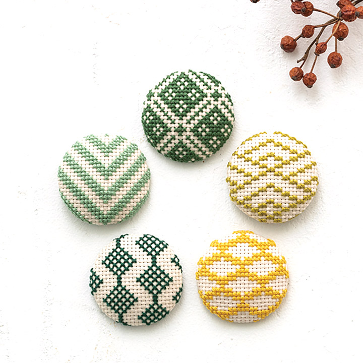 楽天市場 秋祭 Cosmo 包みボタン5個セット 緑 刺繍キット くるみボタン 和模様 釦 手芸材料の通信販売 シュゲール