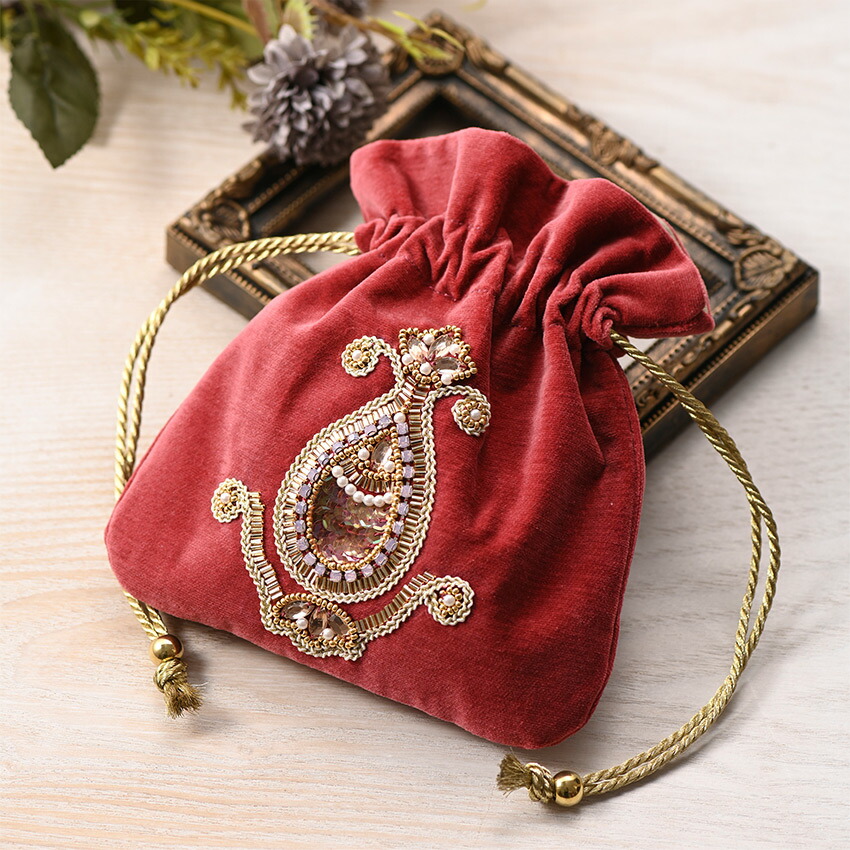 楽天市場 煌めくビーズのインド刺しゅう小物キット アンティークローズのドローストリングバッグ ビーズ刺繍 巾着 ビーズ刺しゅう ポーチ 布小物 刺繍キット 手芸材料の通信販売 シュゲール