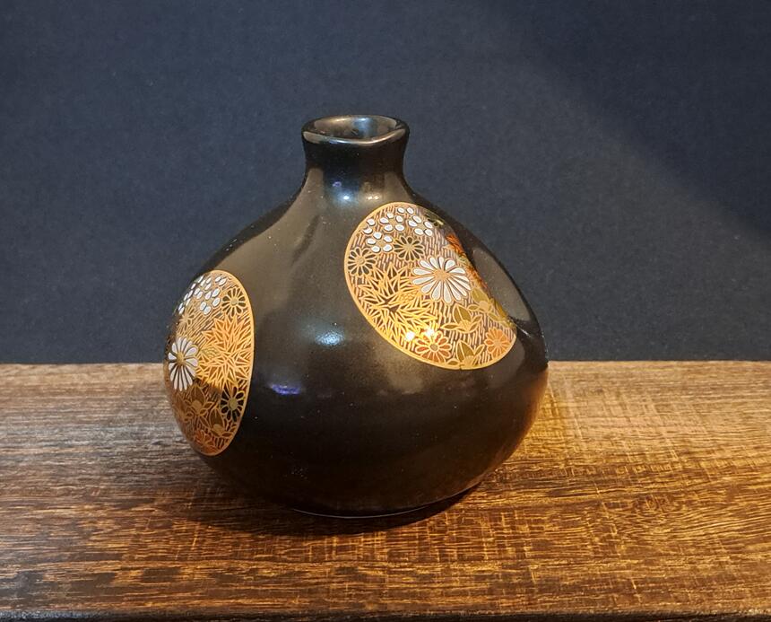 楽天市場】【九谷焼】花瓶 4号一輪生・七福神(内福の図) : Blue Actus