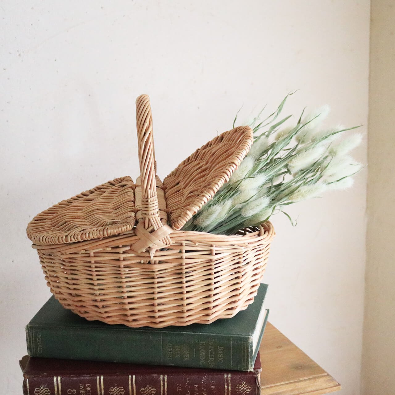 アンティーク　ナチュラル　大きなバスケット　籘かご 楽天市場】アラログストックバスケット / かご ふた付き 大きい 収納