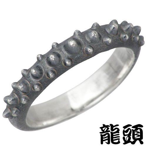 【ポイント2倍！マラソン終了まで】 龍頭 RYUZU 霰 あられ シルバー リング 燻し 指輪 アクセサリー 12～26号 シルバー925 スターリングシルバー シルバー950 RYUZU-R-93｜Sies Rosso シーズ ロッソ