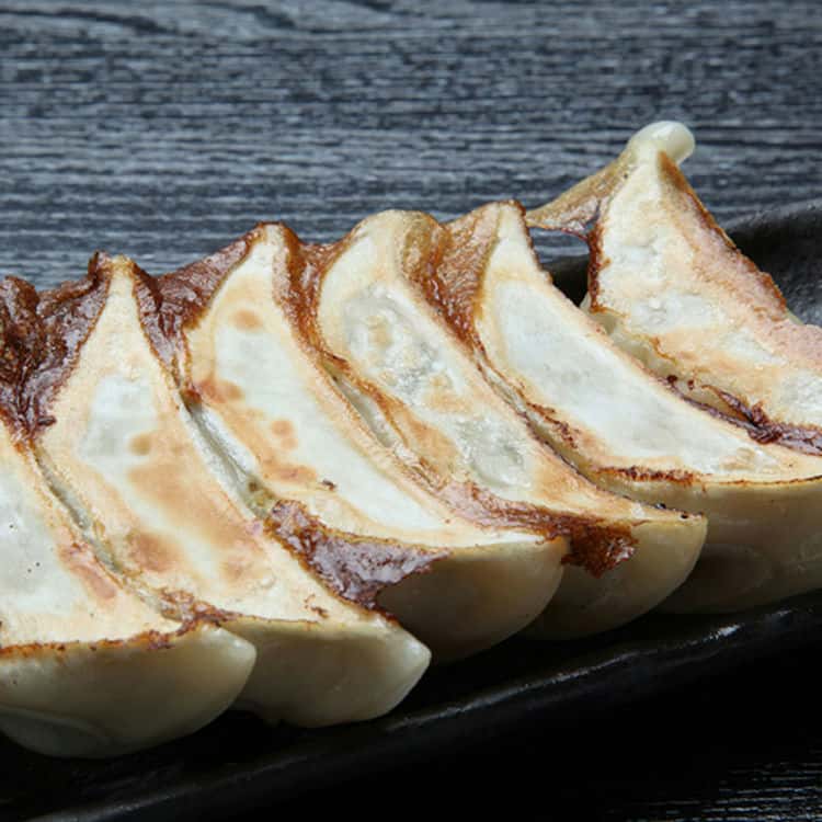 【ポイント2倍！マラソン期間中！】 栃木 宇都宮餃子 さつき セット さつきx45 ゆずx15 さつき餃子は 素材に豚肉・ニラ・ネギ・キャベツ・生姜・ニンニクを使用しています ご進物 ギフト 贈り物に 離島配送不可