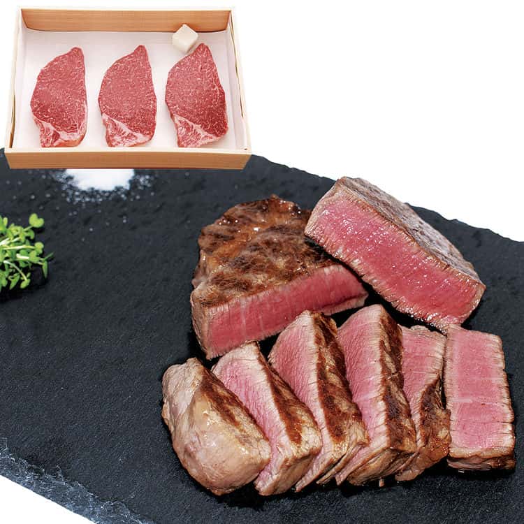 【ジャンルSALE 10%OFF!】 群馬 赤城牛のとりやま 赤城牛 ヒレステーキ 100gx3枚 国産牛 牛肉 スライス ヒレは1頭の牛 から わずか 約3% しか取れない稀少部位 きめ細やかでとても柔らかく 脂肪の少ない上品な味が特徴|Sies Rosso シーズ ロッソ