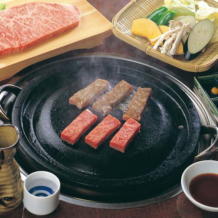 【ポイント2倍！マラソン期間中！】 岩手 前沢牛 ステーキ食べ比べ 霜降り 赤身 各50gx4枚 合計400g 黒毛和牛 牛肉 スライス 全国肉用牛 枝肉共励会において最高位の名誉賞を6度も獲得した“味の芸術品”ともいわれる 前沢牛不可