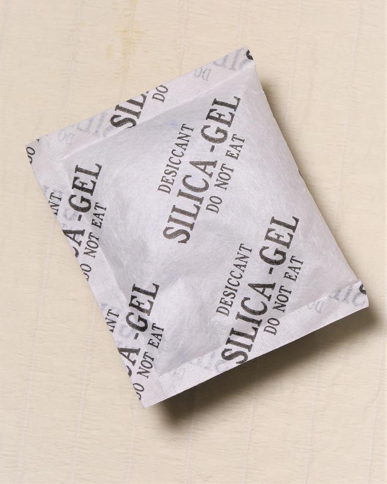 乾燥剤 シリカゲル ( 不織布200g )×【60個】×【5ケース】【送料無料税込】【青白粒混合品】(機械・精密部品の保存梱包に) 乾燥剤 乾燥剤シリカゲル 梱包資材 梱包用シリカゲル 梱包用乾燥剤 デシパック 食品用乾燥剤 乾燥剤食品用 食品 食品用シリカゲル|臭いナイ湿気ナイ