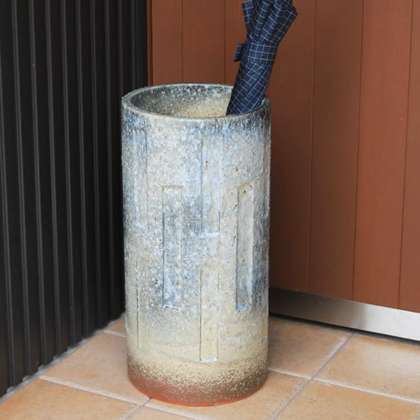 【ポイント5倍】信楽焼 和風 おしゃれ 傘立て 陶器 かさたて 傘入れ アンブレラスタンド 壷 しがらき カサタテ 玄関　インテリア 玄関 花器 花瓶 窯変傘立て kt-0158