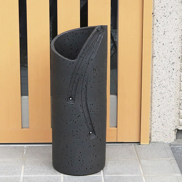 【ポイント5倍】信楽焼 和風 おしゃれ 傘立て 陶器 かさたて 傘入れ アンブレラスタンド 壷 しがらき カサタテ 玄関　インテリア 玄関 花器 花瓶 かさたて 黒スパタ長傘立て kt-0221