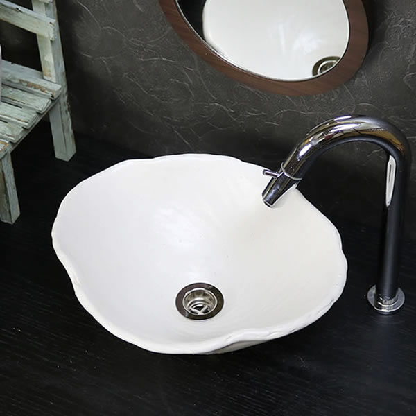 信楽焼き手洗い鉢木材 建築資材 設備洗面陶器お洒落手洗い鉢陶器手洗いしがらき和風鉢陶器和風手洗い白小判型新築リフォームトイレ信楽焼和風おしゃれ手洗い鉢 陶器洗面洗面ボウル手洗器洗面ボール手洗鉢陶器洗面鉢鉢手洗い器洗面シンク洗面器