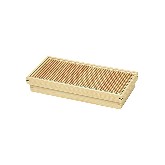 桧 糸透かし彫り盛器 (W32099) 一皿分の料理箱・皿