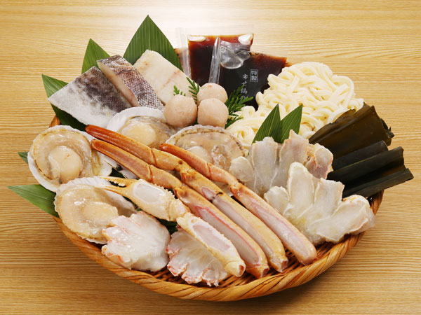 魚介類・水産加工品 送料無料たらばとずわいのかに鍋（3～4人前）期間