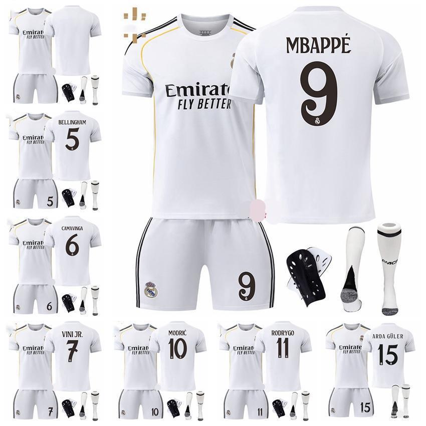 楽天市場】【メール便可】レアルマドリード ルート・ファン