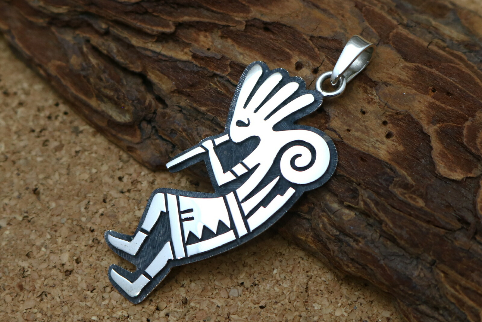 楽天市場】インディアンジュエリー ホピ族 Gerald Lomaventema