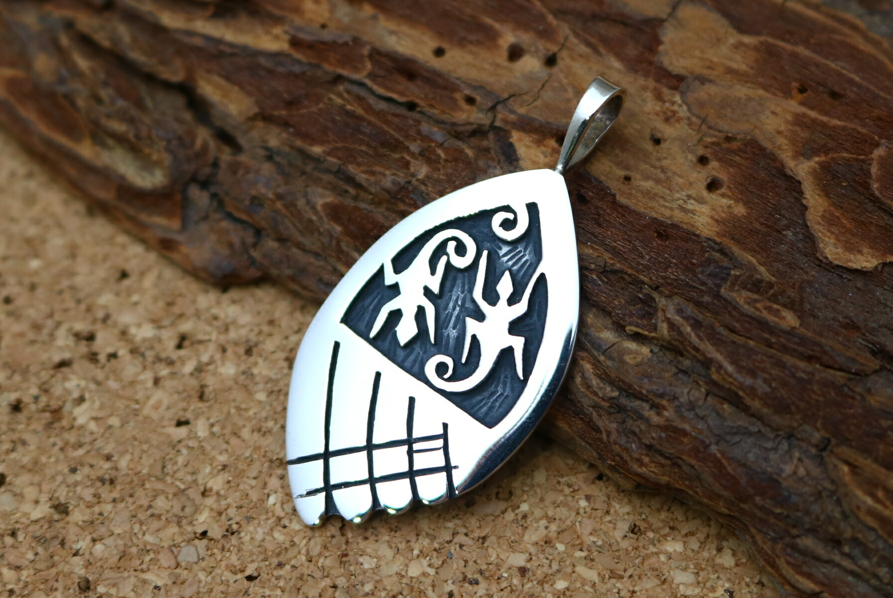 インディアンジュエリー グリセルダ スフキー Saufkie ペンダント ホピ