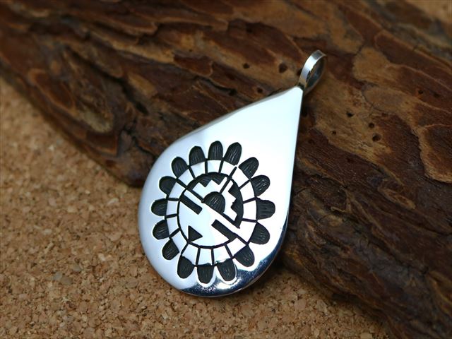 インディアンジュエリー　ホピ族　ペンダント インディアンジュエリー・ホピ ペンダント ネックレス HOPI PENDANT