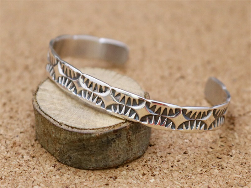 ケビンラモーン　バングル　インディアンジュエリー　ナバホ　NAVAJO indian jewelry 