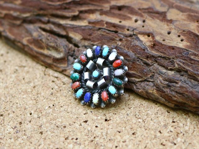 インディアンジュエリー　フィルバート・ポゼイェスヴァ作　ペンダントヘッド Indian Jewelry：Philbert Poseyesva｜AUBERGE・Needles