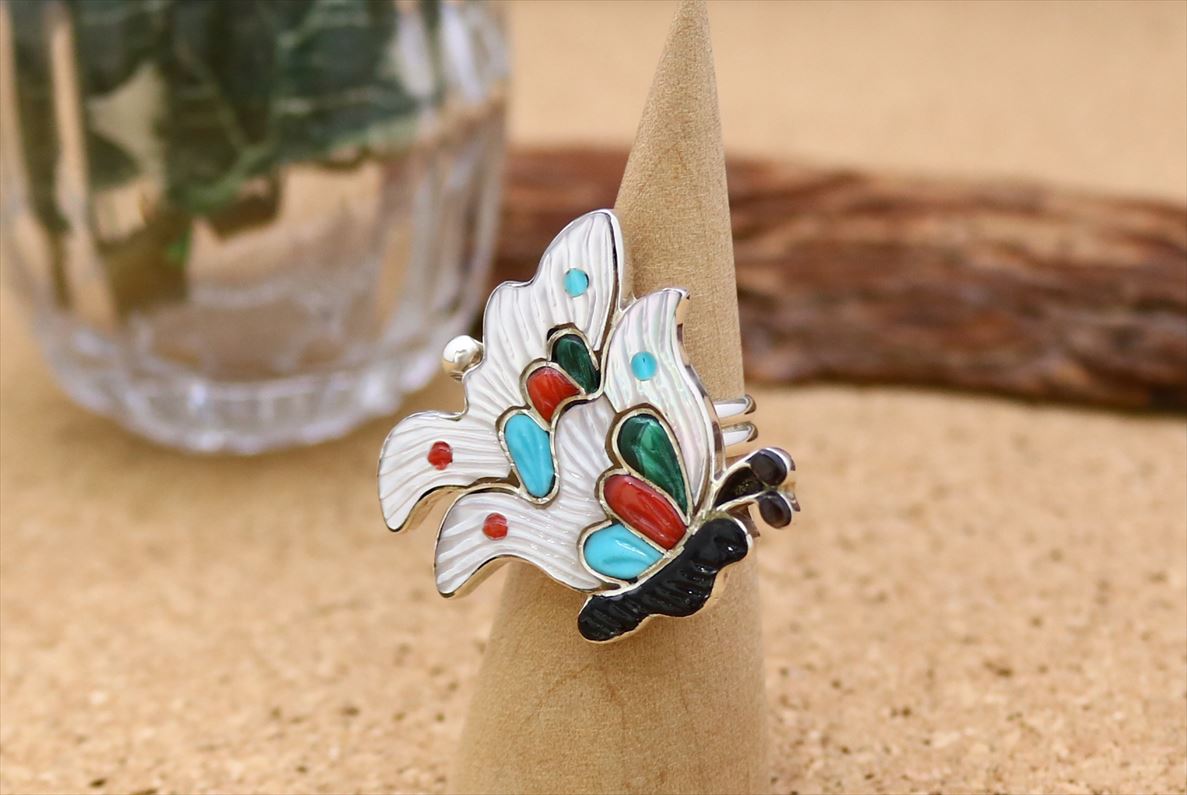 ペロニカ•ベナリー インディアンジュエリー リング 楽天市場】インディアンジュエリー・ナバホ族 Veronica Benally