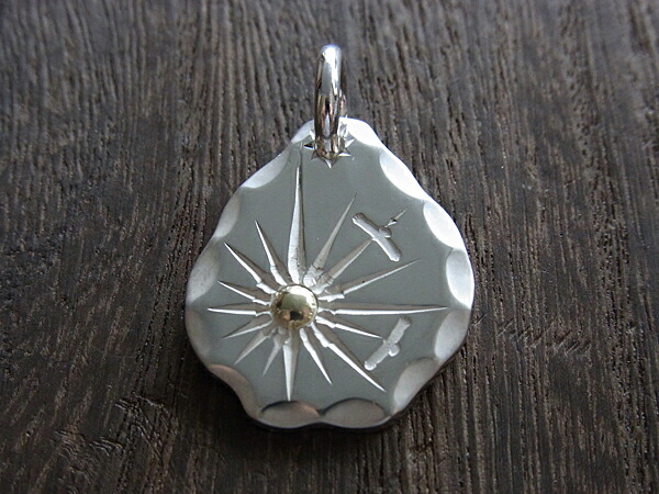 磨き済　SILVER501（神戸）メタル　太陽　ペンダントＫ18金＆チェーン 磨き済 SILVER501（神戸）メタル 太陽 ペンダントK18金
