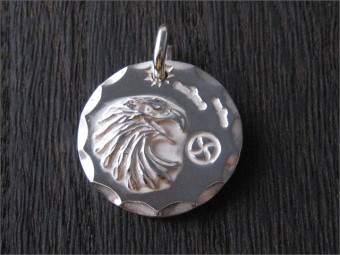 楽天市場】SV たたき出し イーグル New刻印 ペンダント トップ