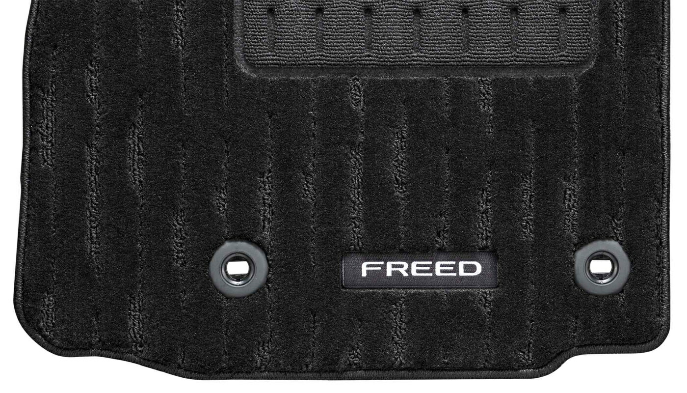 FREED 純正フロアマット プレミアム GT5系フリード 49.フロアカーペットマット(プレミアムタイプ) 08P15