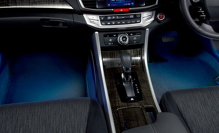 HONDA ホンダ Accord HYBRID アコードハイブリッド ホンダ純正 フットライト【 2013.6～次モデル】 | ライト 車 内装 室内 イルミネーション イルミ 後付け 照明 アクセサリー ポイント消化｜SIMONS STORE